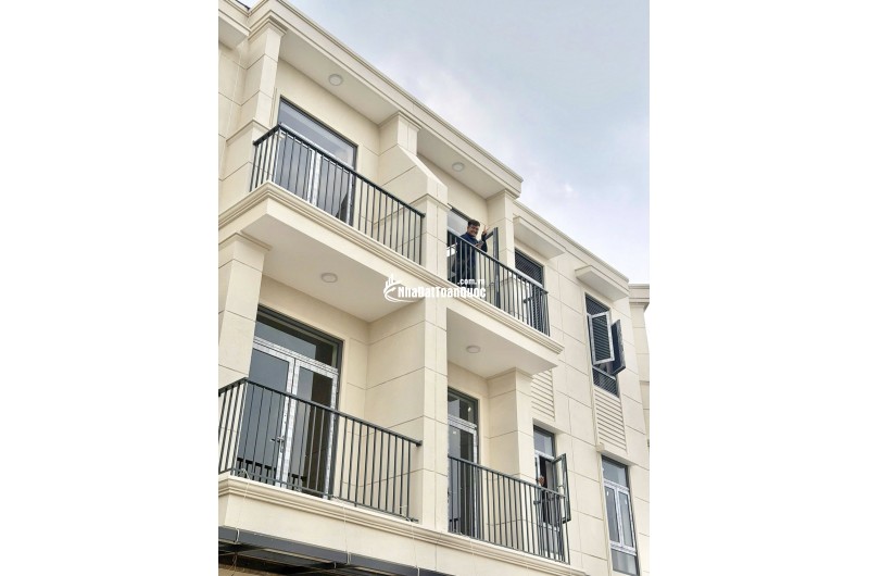 LAN ANH AVENUE – SHOPHOUSE 3 TẦNG - SỔ TRAO TAY NHÀ KHAI THÁC NGAY: 4 TỶ. VŨ 0933910039
